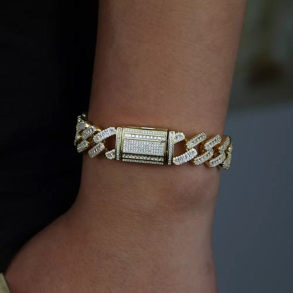 8ct Link Bracelet - Picture 4 of 16